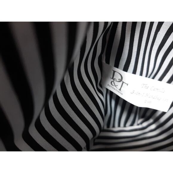 Davis and Towne The Camilla Red Leather w/Gold Color Hardware Strip Lining - Picture 7 of 9